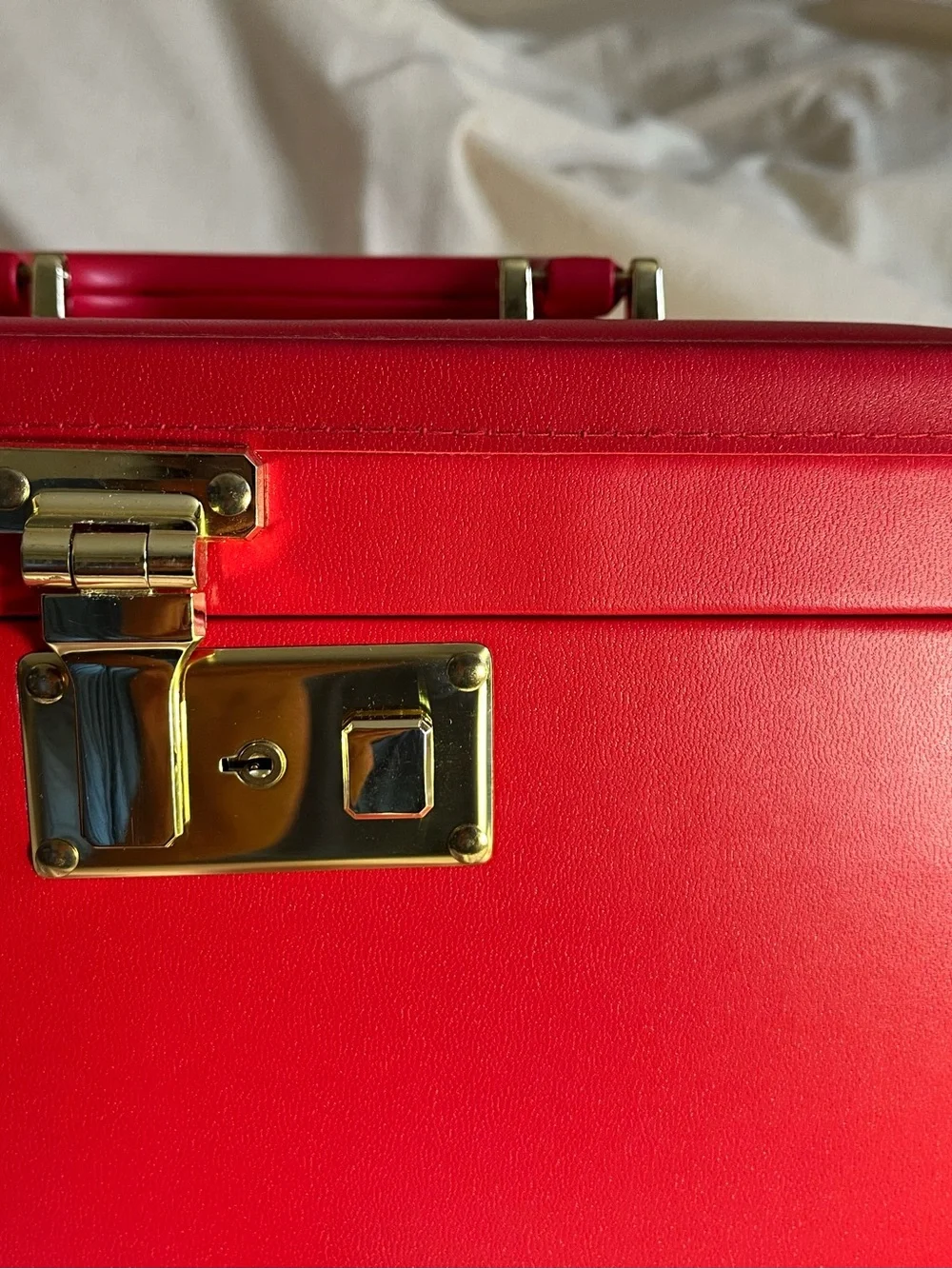 Elizabeth Arden Red Train Case/Carry on lux bag box Rare 1990s